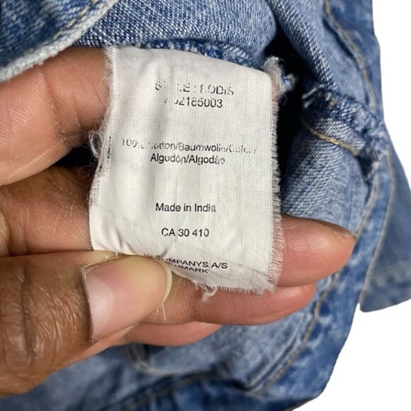 Jackpot by Carli Gry Women's Floral Graphic Print Denim Jacket - Picture 7 of 11